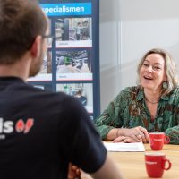 Eerst een keer koffiedrinken?