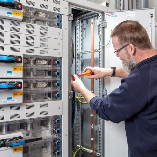 Elektrotechnische Installationen